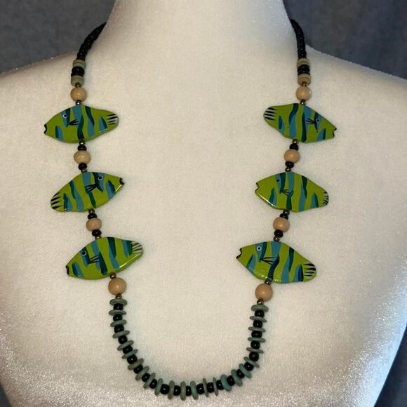 Vintage Hand Painted Green and Blue Fish Necklace - Picture 3 of 7